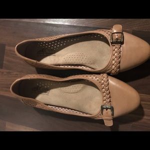 Cliffs by White Mountain Flats